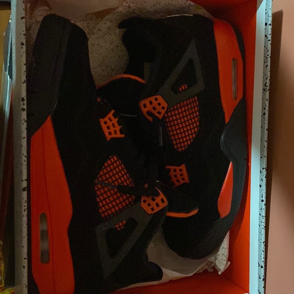 Jordan Red thunder 4 Open to size 10 trades ( mainly what I’m looking for) LMK!! - Picture 1 of 5